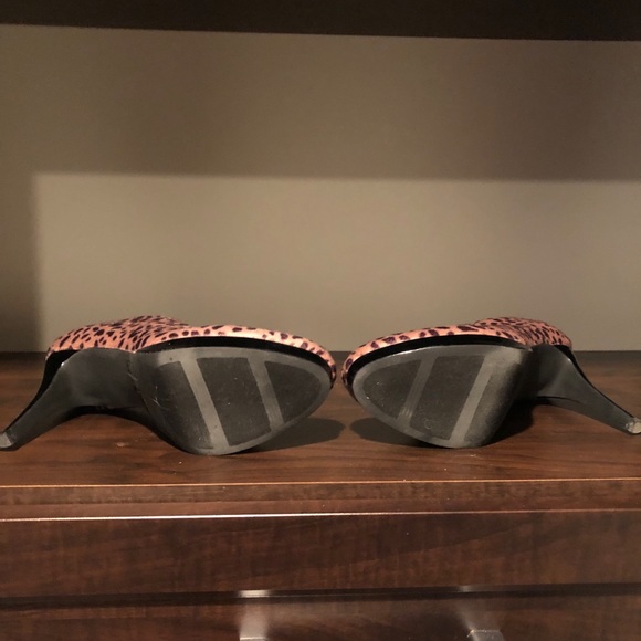 NWT Sz 7.5 Leopard print faux fur bootie - Picture 5 of 6